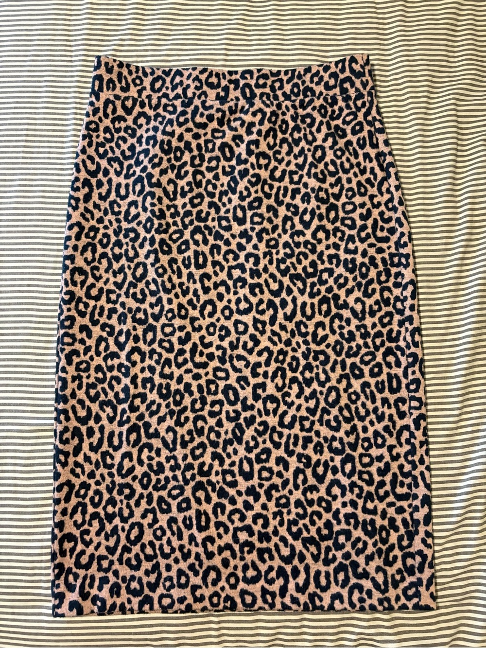 Ann Taylor Women’s Leopard Print Pencil Skirt